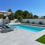 Neuve 5 Etoiles Avec Piscine Chauffée, à 900m Des Plages Villa Sérignan