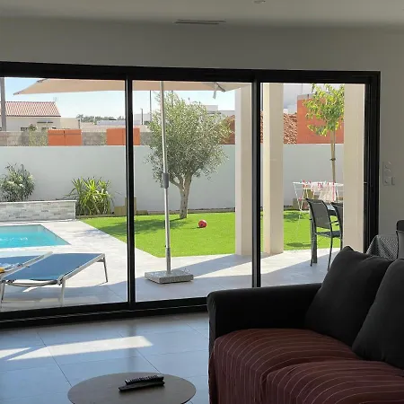 Villa Neuve 5 Etoiles Avec Piscine Chauffee, A 900m Des Plages *