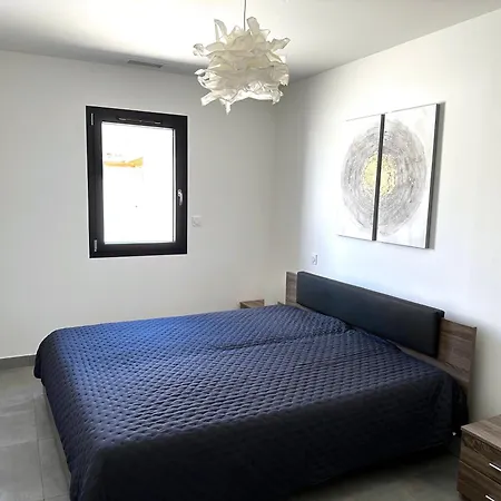 Neuve 5 Etoiles Avec Piscine Chauffee, A 900m Des Plages Villa *