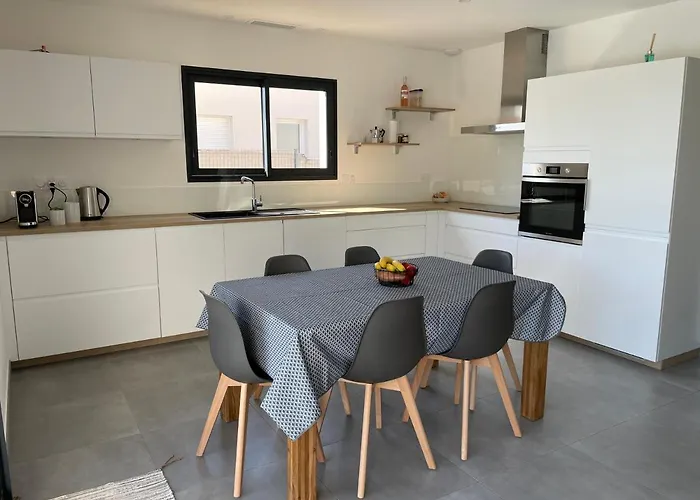 Neuve 5 Etoiles Avec Piscine Chauffée, à 900m Des Plages * Sérignan